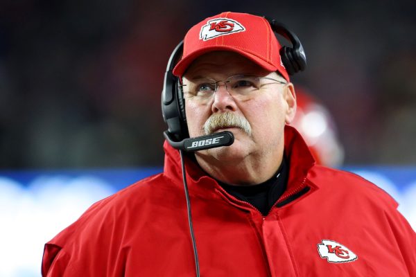 JUST IN: 3 Kansas City top players opt for change of club amidst disappointing lose to Eagles in search for greener pastures… Read more…